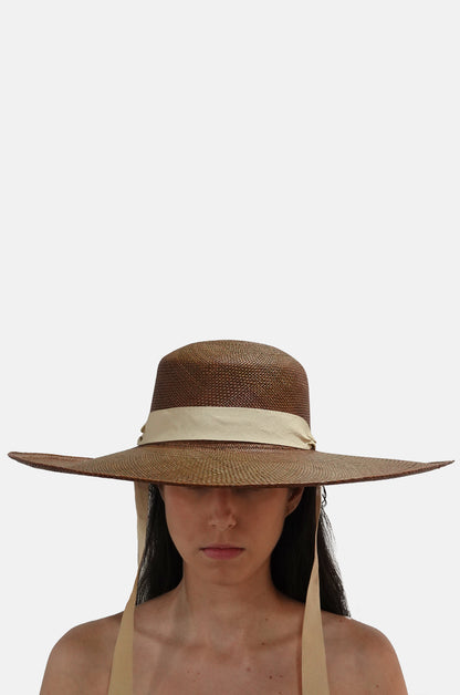 GISELA HAT